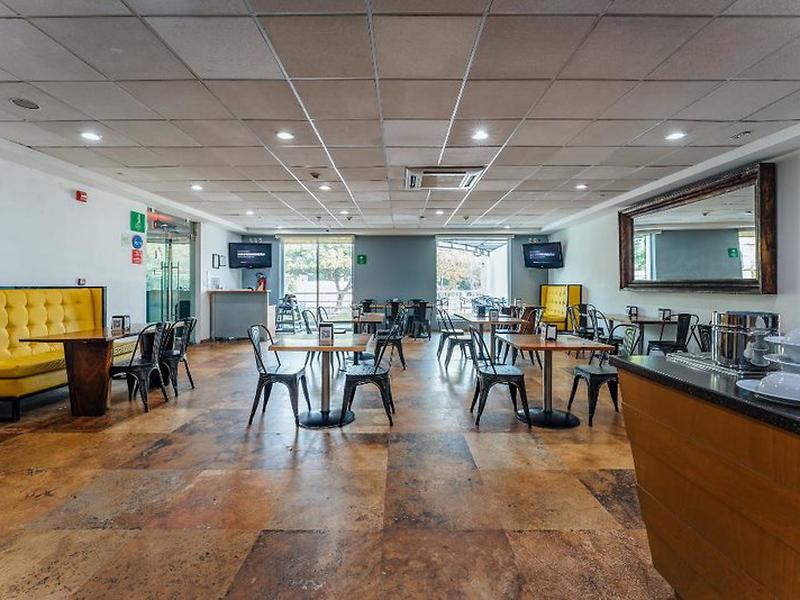 C585AE2E3E62CEEA6E0ACA728CEE7335