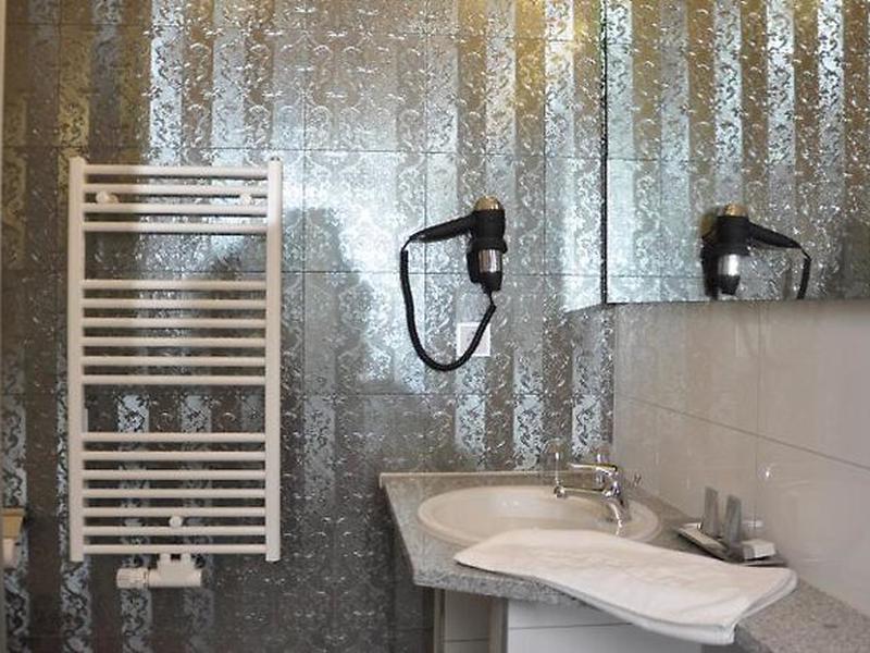 23EF1FCECC6314025B1CAAC078306DE1