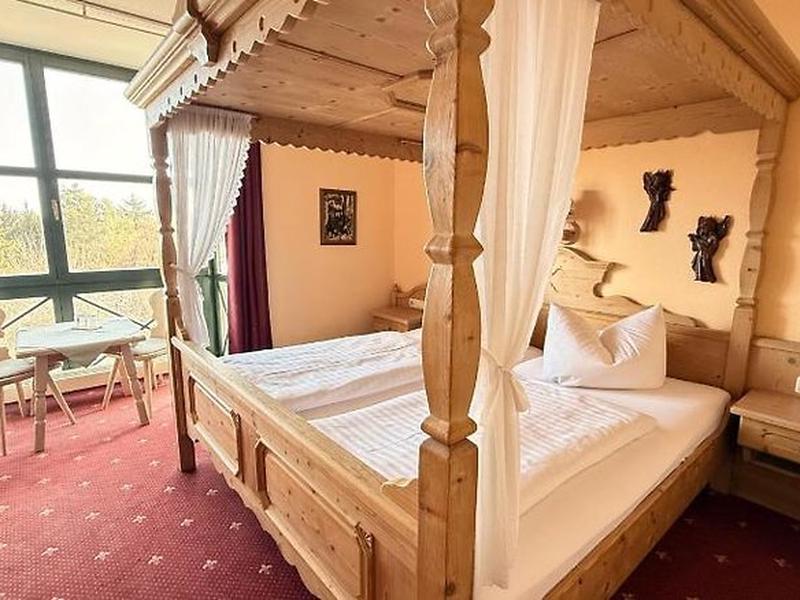 62ADFC3FBE19B7D98F65DC1465C17159