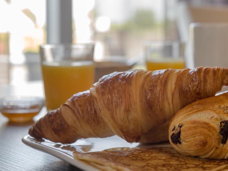 14432128C5AEED43B50D7A38DBE13130