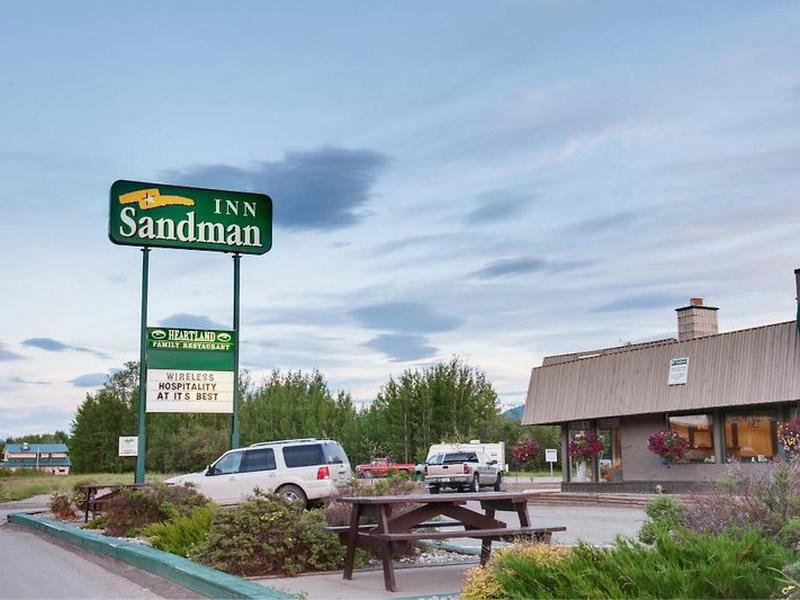 8E0A8F9C10D24C702F8CB25AC6409427