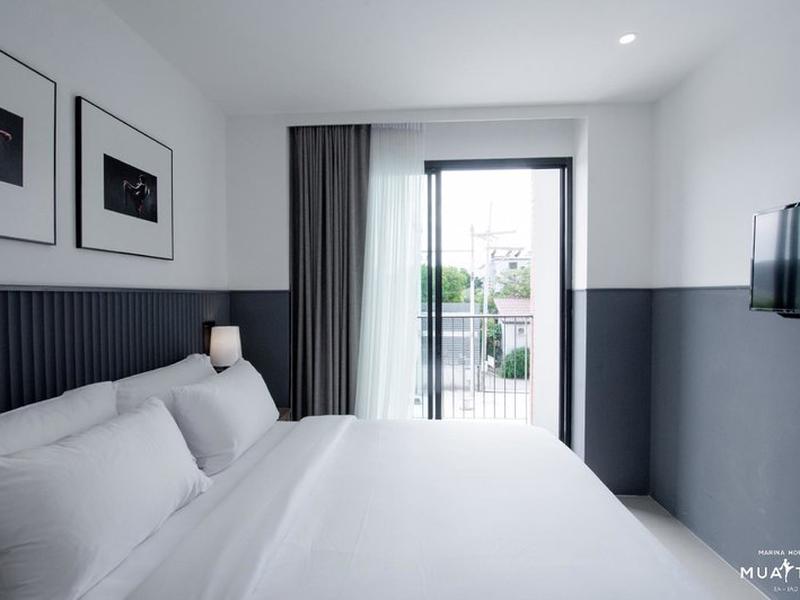 C7119A4A5644F931E4B4271F984F95D2