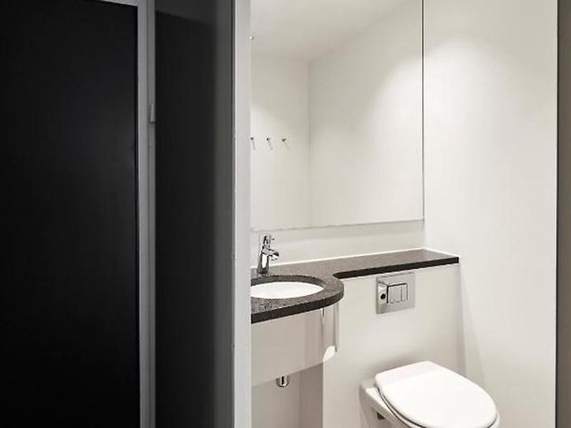 AF7A9F617E41813198FE2B15BEE46693