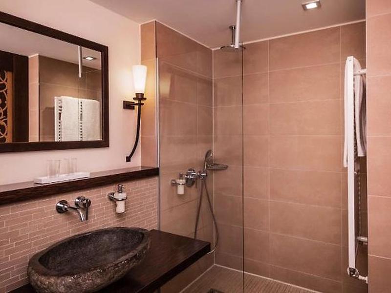 F0A25D91B9538663A00193601A817247