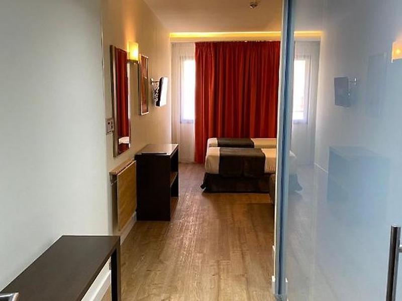 F6BB7C0DADFD49DE96888E1039964F45