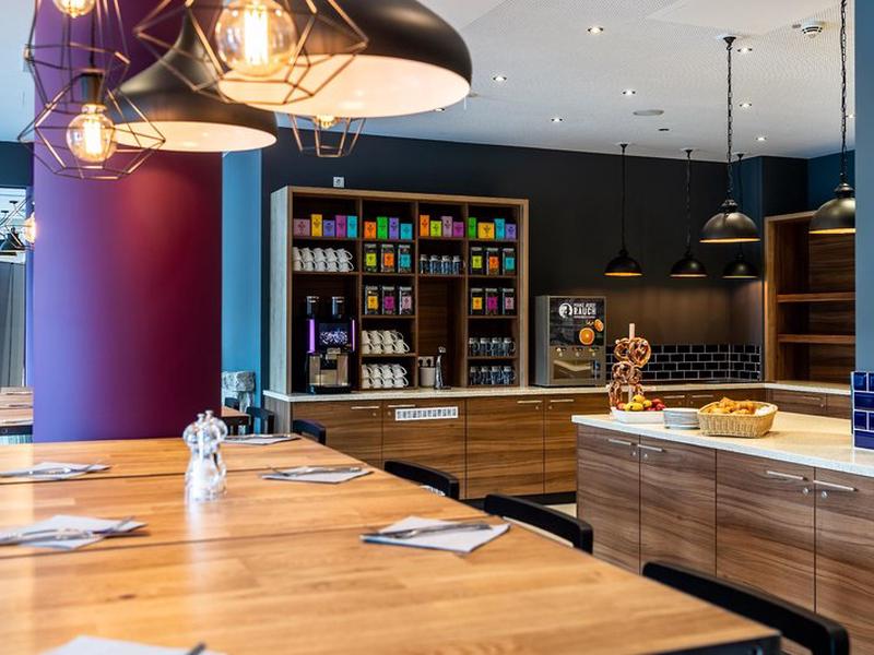 C723122D6A96172C42B4621643698873