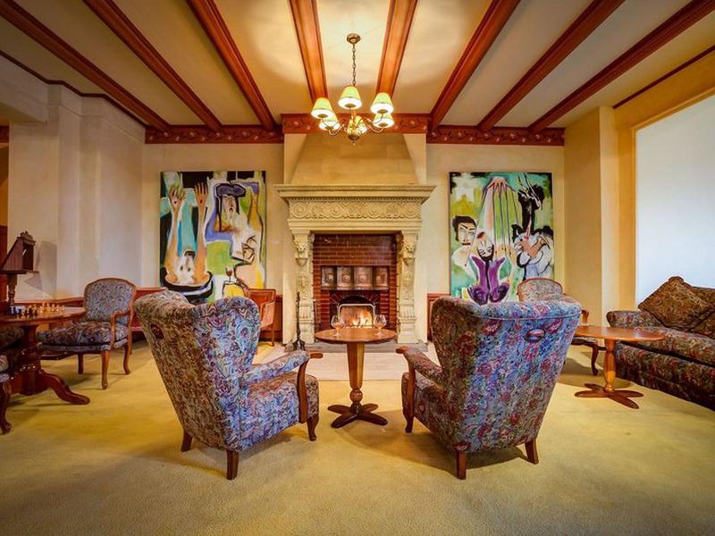 124561A59943F8295A92A69FE4A4D293