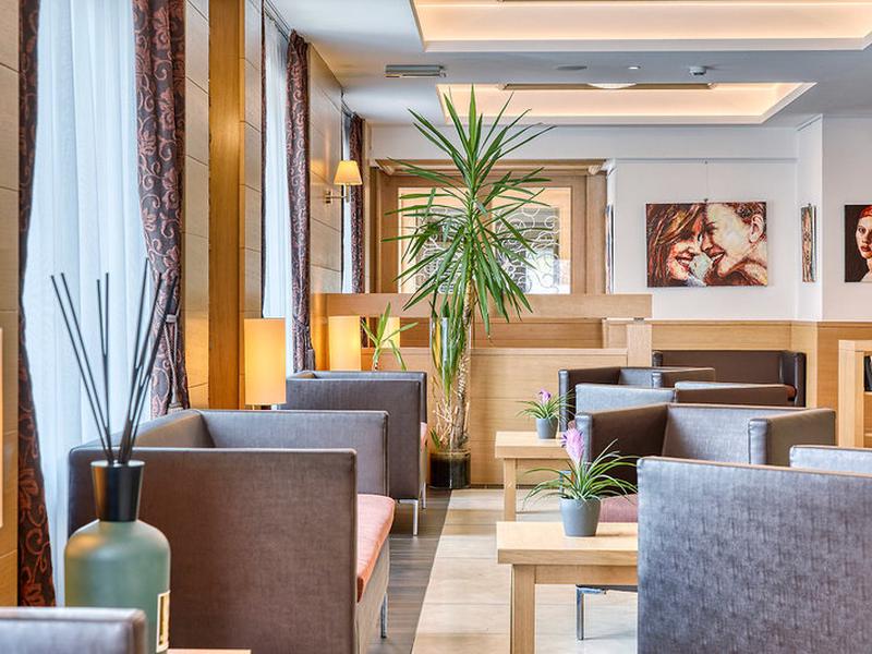 F4DC94662E2D6E0DCB617683B39C6EC6