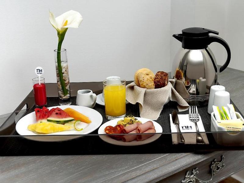 EAA0EE34A0636337E8FF120154C76F6D