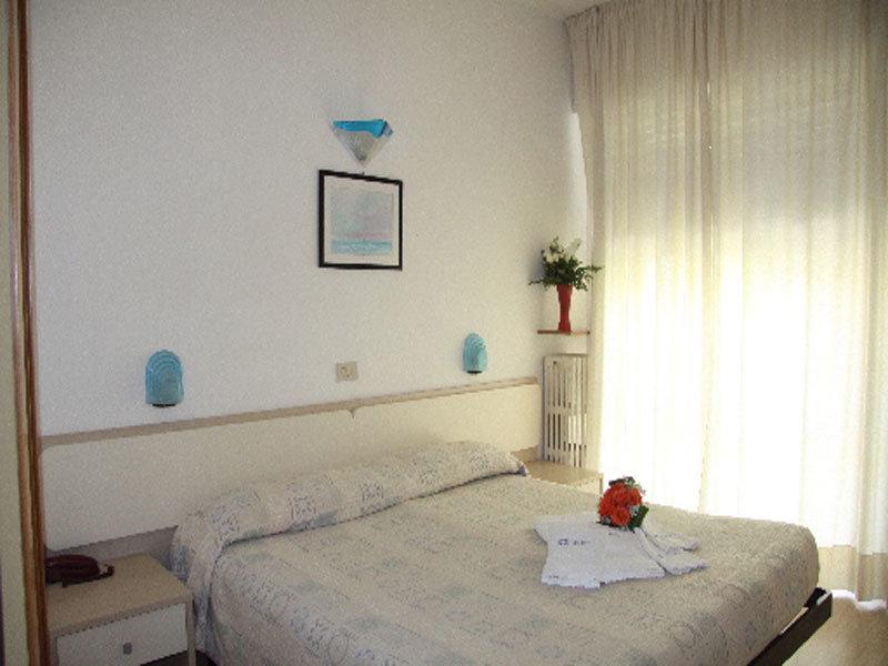 24AB1070AF901EFD5EDEA73050A80F39