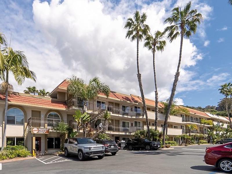 Days Inn by Wyndham San Diego Hotel Circle
