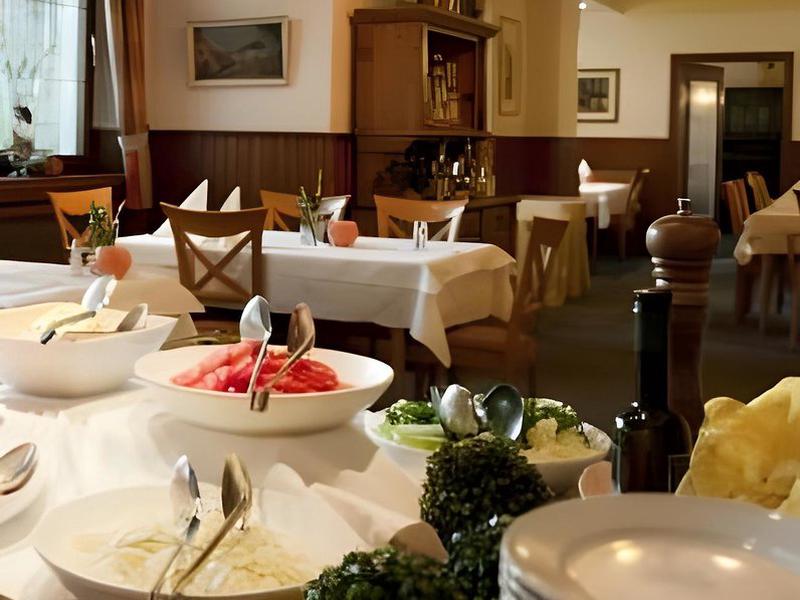 C1C84600D295938C2C6D91F45CFCC58E