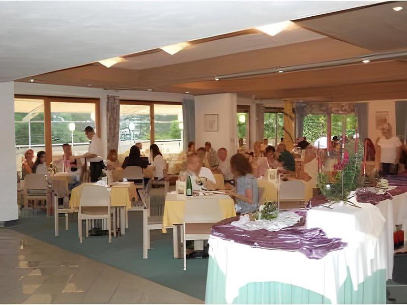 2FDA25DADF05DF14A23E4EF97D1905BB