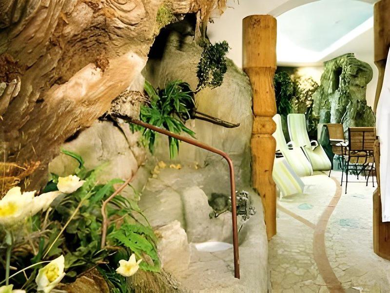 ECF28386CC3D742EC553A8971CE23B44