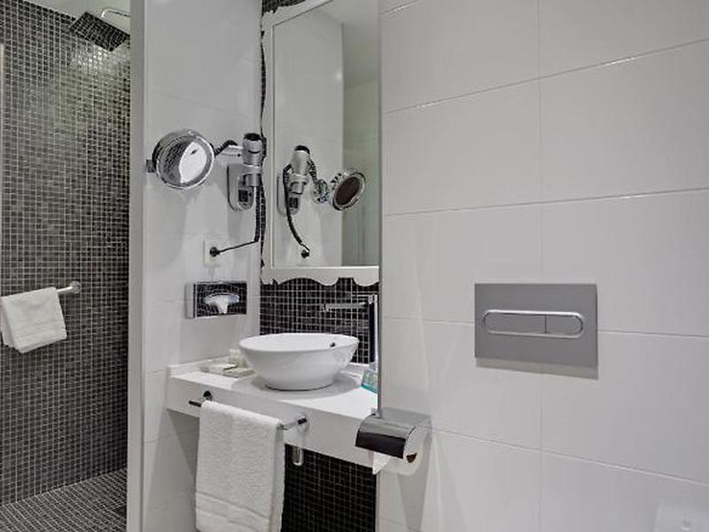 6053281F6D8F3BE4F23DEAD0CA17467B