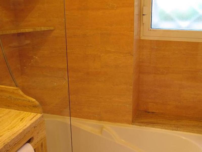 DA71818F0F474A5D8CD98B1A9286F096