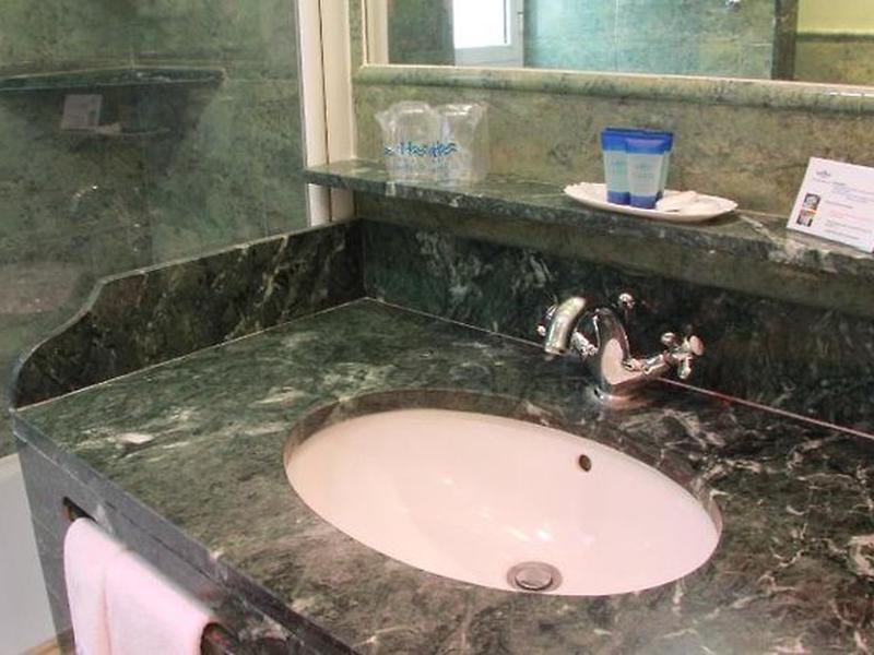 F0BA3E165D4F3E5BB42B558C207F62B0