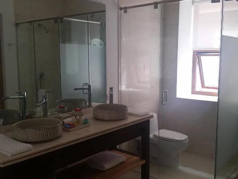 EA8874217FC153FB3E9579172E856106