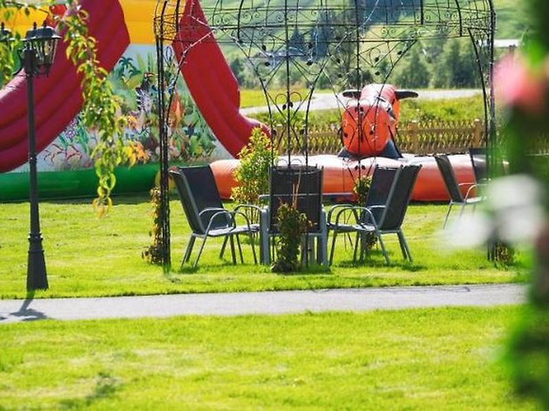 B77CEBBCA6291CBE91E3B2D73420905C