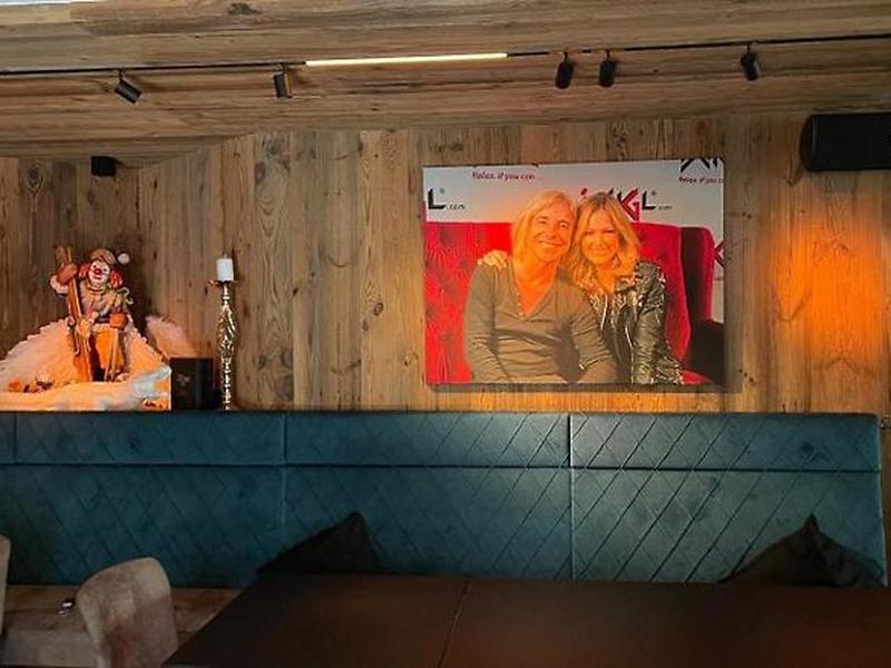 997D79276C0C021AA86AA78616269785