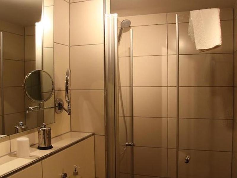 695C74E43A9A08A965395DC428A49F0F