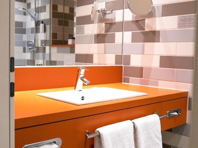 F8457D6B2D158957FEA450101586076E