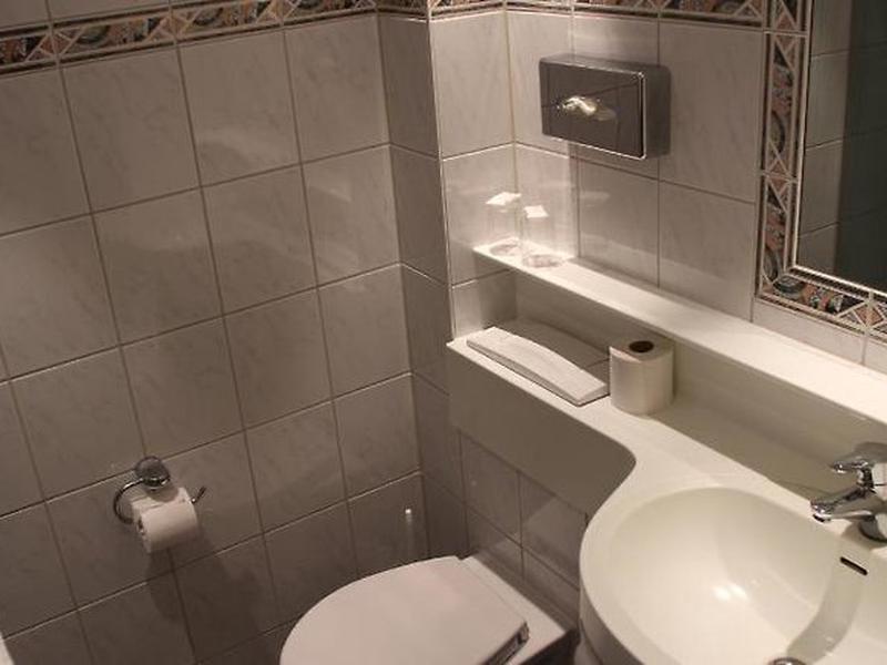 8A13C382E932B396C08EF36BC4E456FB