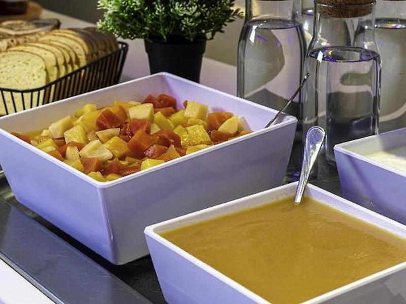 CD4010C73A20358A0FBA3F61E72FE9B2