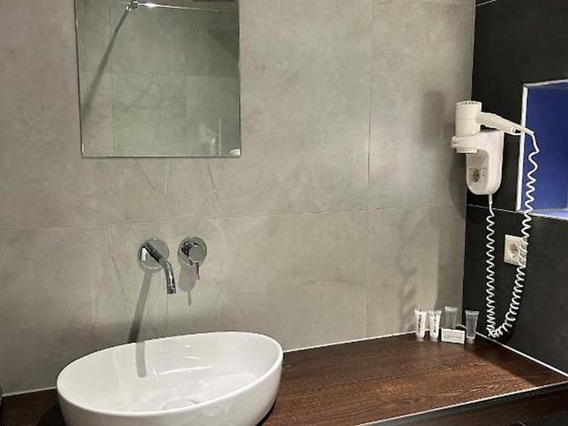 Xo Hotels Blue Square