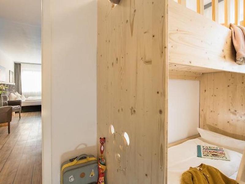 BFE248CFB6446C1B8B5569F878CB33FD