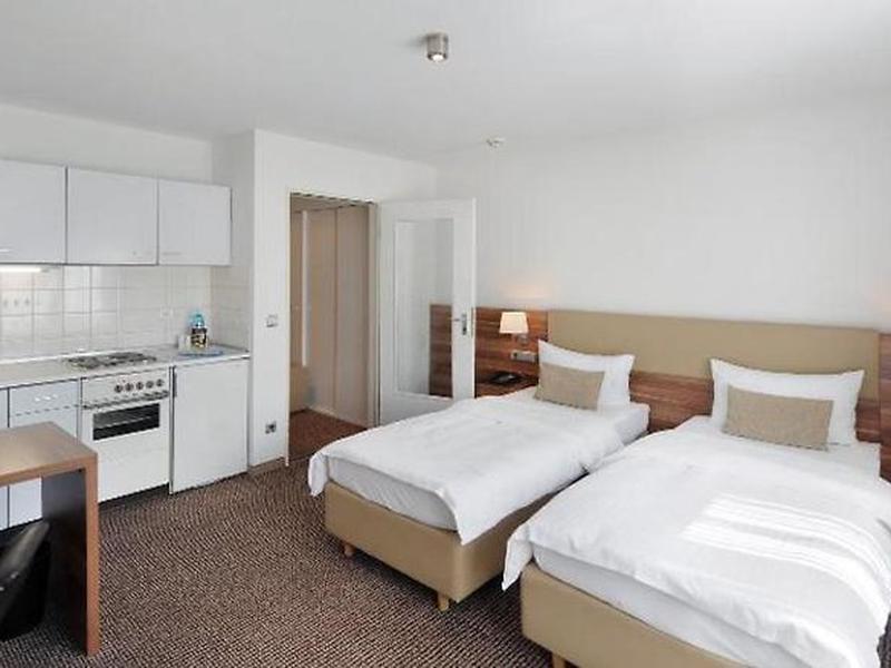 8F5D5591E21400B132BDBDF9358CBB86