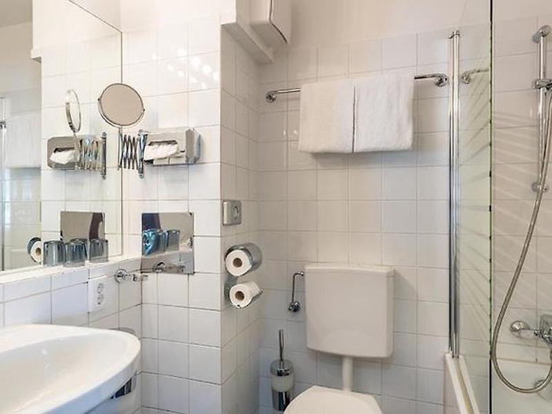 EA6C5B55B4095A890DA353003CF0DB7C