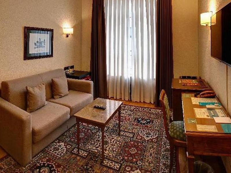 CC0A41F63F376684727B1F85D8798768