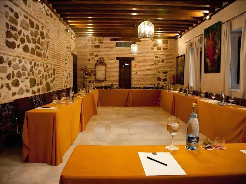 B57048DF53D74C4D085FD5C8E1D37024