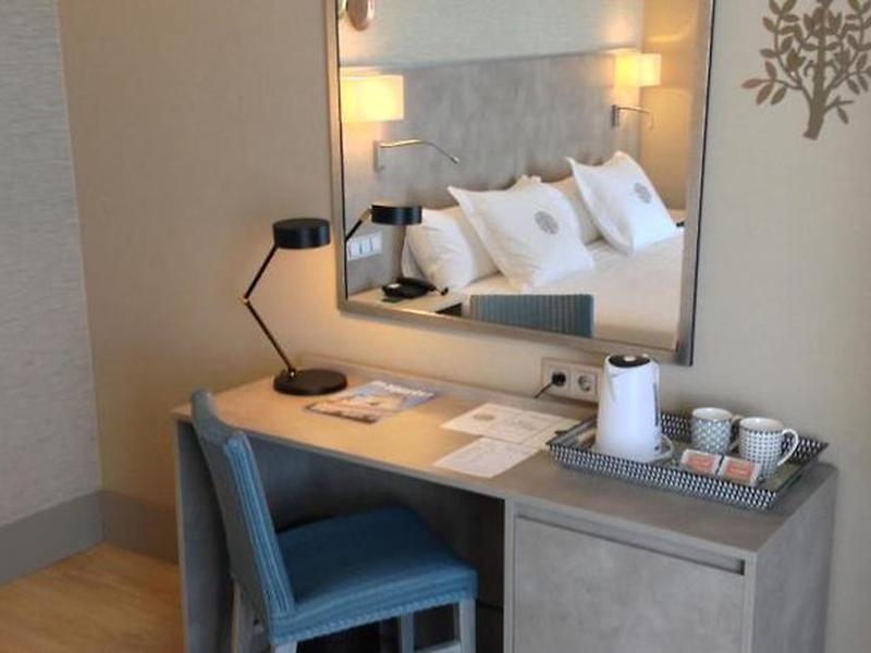 B99FE9E416FAC2D0E2DBC4B39EF0D8C0