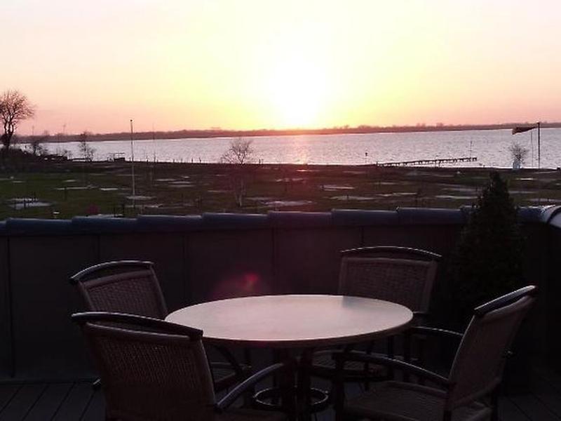 BE9641A479E5FF7B2C5ED17A16008D57