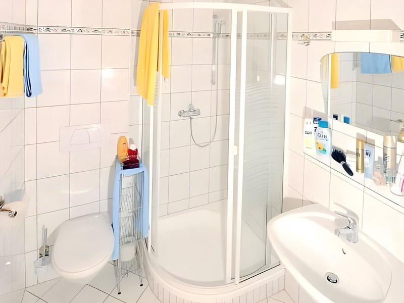 A15A42D3C5C8E56ECAE9BC6C95A184C8