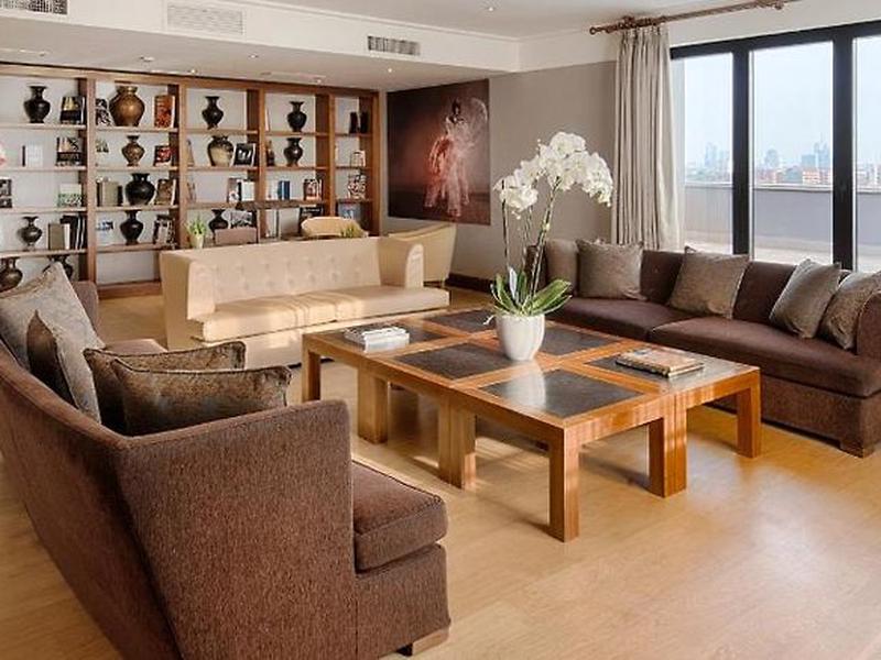 2211A9715B603275841E179344FAD216