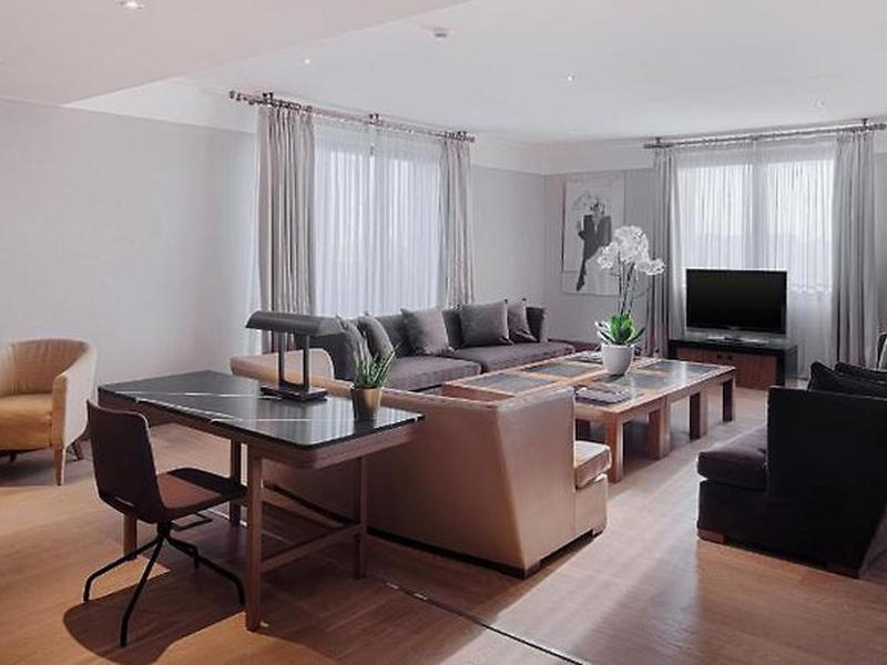 7C51CC068150F663472A909FB5BEA711