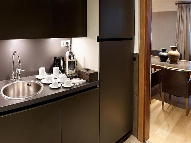 2947BDBFFEA46ECA85D69C56C117BE65