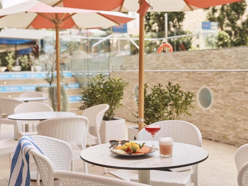 80B0FE3D7B6ECCDC173A00DEE18BA22E