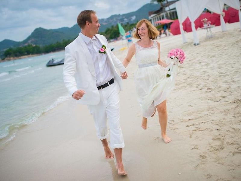 9DD585C02E1BFF876DFE8FEE94B89DEB