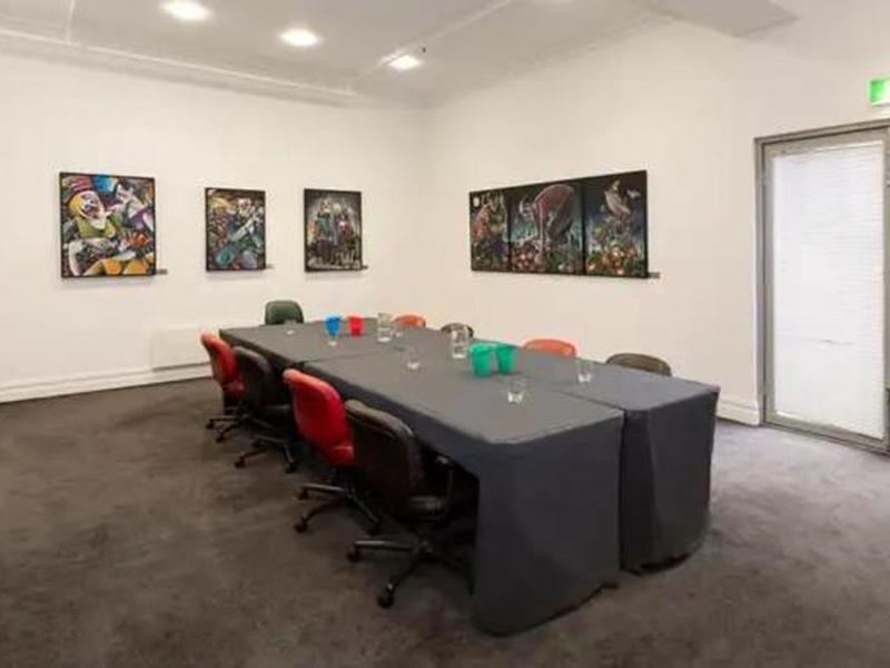 784778F96AF7A070D0819D7943923230