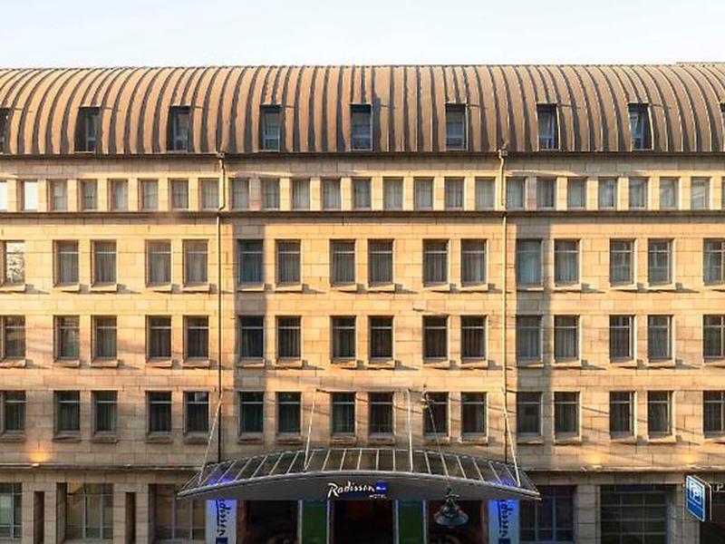 6F1AF92E9AB421C58ED92593E4F0BFDB