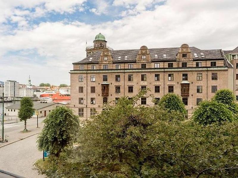 FD1B898B7A4D165AA475848B945B60E8