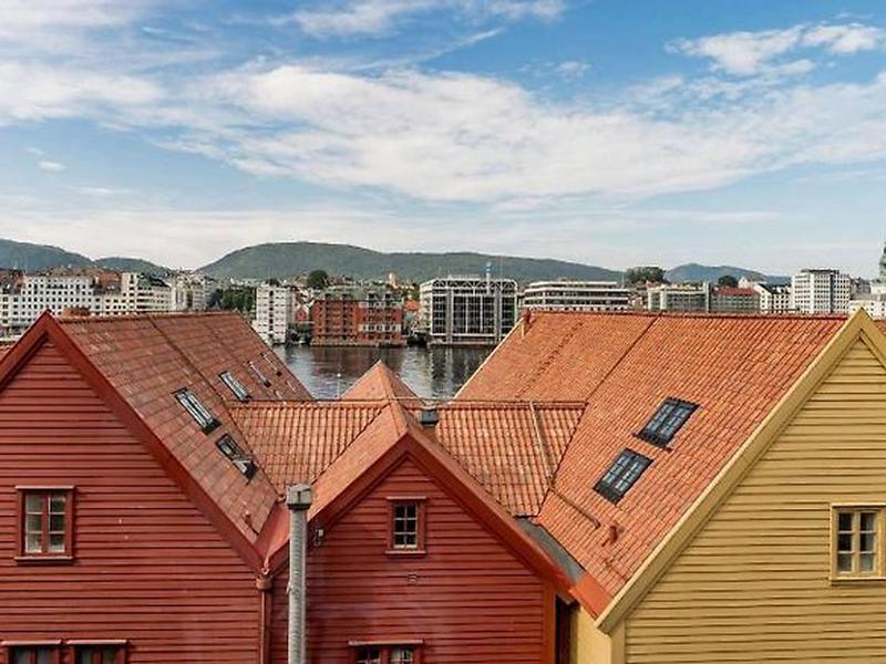 B245F6B9A1402460413FFDDC96EE83DF