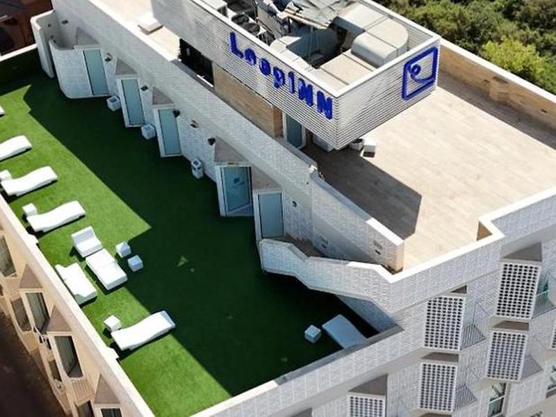 73EEE134C4096BEB19C39E04FDCF62A5