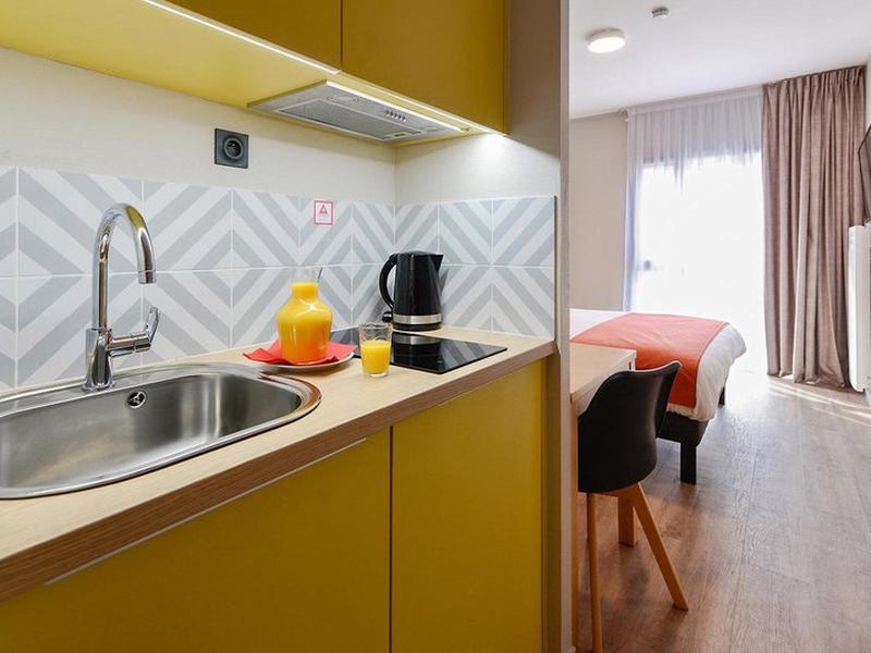 380E10C5F1CB4BF3EC01AAB30469C48A