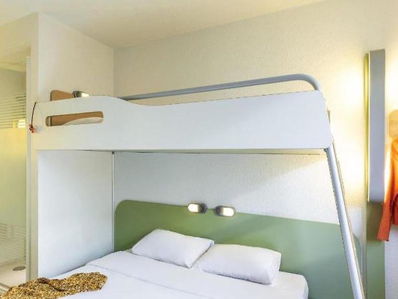 2DE8BBEE82BC1E7895CB122E1AB9975E