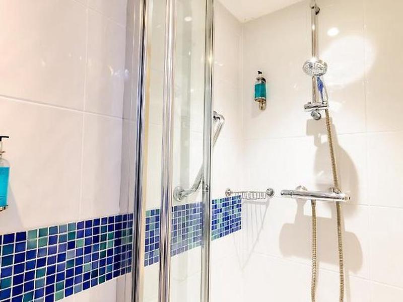 EF0DD86932BE7EB380DBE2969D4899C4